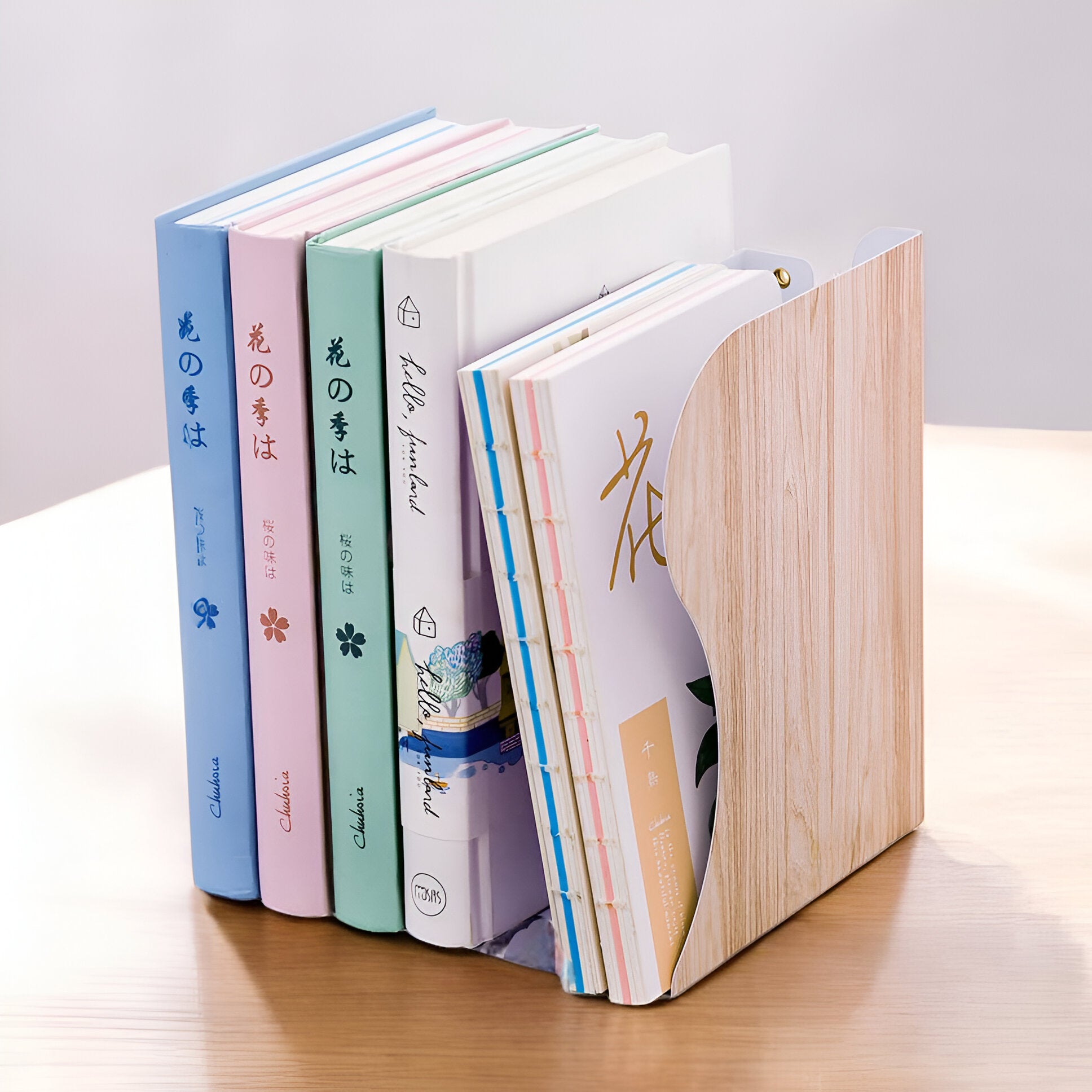 Expandable Bookend - Woody