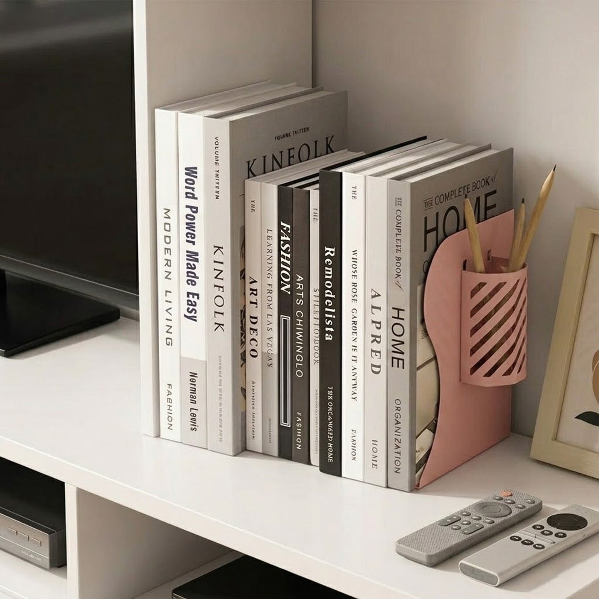 Expandable Bookend - XO